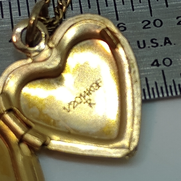 * vintage 14k GF mother of pearl heart shaped cross locket on 12k GF chain - Picture 5 of 7